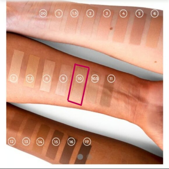 Farmasi VFX PRO Camera Ready Foundation / Natural Beige (#10) - 30ml./1 fl.oz - Picture 5 of 5